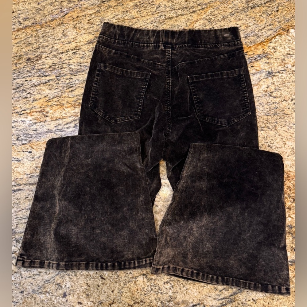 Easel Corduroy Pull On Jeans Women’s Size Small Black Acid Wash Flare Cowgirl - Picture 4 of 13